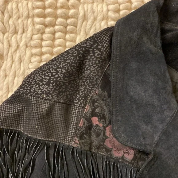 Vintage Cosa Nova Black Suede Leather Fringe Bomber Coat with Floral Print M L - Picture 3 of 12